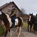 Podzimní Hubertskou vyjížďku si v Dobrošově a Klisinci užili jezdci i diváci