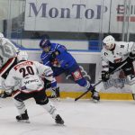 Kohouti dotáhli s Chomutovem dvoubrankovou ztrátu. Vítězství v nájezdech zařídil kapitán Pech