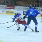 VIDEO: Kohouti sehráli s Porubou další vyrovnanou bitvu. Rozhodnutí přišlo po faulu brankáře