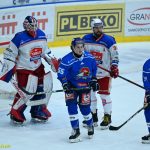 VIDEO: Kohouti sehráli s Porubou další vyrovnanou bitvu. Rozhodnutí přišlo po faulu brankáře