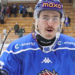 Kohouti dotáhli s Chomutovem dvoubrankovou ztrátu. Vítězství v nájezdech zařídil kapitán Pech