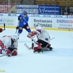 VIDEO: Hokejisté Tábora dostali od Třebíče šest gólů. V závěru zkusili hrát přes pět minut bez brankáře