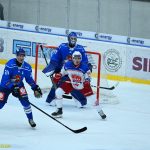 VIDEO: Kohouti sehráli s Porubou další vyrovnanou bitvu. Rozhodnutí přišlo po faulu brankáře