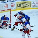 VIDEO: Kohouti sehráli s Porubou další vyrovnanou bitvu. Rozhodnutí přišlo po faulu brankáře