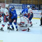 VIDEO: Hokejisté Tábora dostali od Třebíče šest gólů. V závěru zkusili hrát přes pět minut bez brankáře