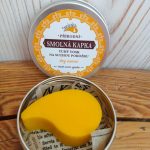 Vosk na ruce si Barbora Klecandová původně vyrobila na své suché ruce.