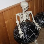 V cíli halloweenského průvodu v Čížové čekal na děti poklad