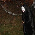 V cíli halloweenského průvodu v Čížové čekal na děti poklad