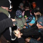 V cíli halloweenského průvodu v Čížové čekal na děti poklad