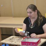 V Sepekově foukali vánoční ozdoby. Zájem byl velký