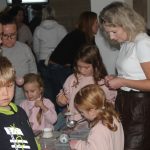 V Sepekově foukali vánoční ozdoby. Zájem byl velký