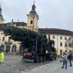 VIDEO: Na píseckém náměstí už stojí vánoční strom