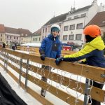 Advent v Písku odstartovalo žehnání věncům. Otevřel se i jarmark a kluziště