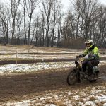 Burácení motorů v Karvánkách. Off-road Fichtel day přivedl na start dvaapadesát jezdců