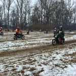 Burácení motorů v Karvánkách. Off-road Fichtel day přivedl na start dvaapadesát jezdců