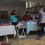 Adventní trh na Kozí farmě v Chýnově nabídl setkání sousedů i vůni uzbecké šurpy