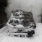 U Strážného shořelo nákladní auto. Řidič v něm vezl propanbutanovou lahev