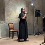 Dvojvýstava v Táboře představuje Návrat v čase a jemnou krásu tkaných miniatur