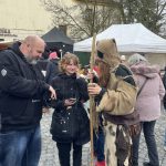 Kamenný most v Písku ožil Svatomartinskou nedělí. Žebrák letos málem zůstal bez pláště