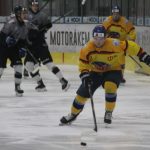 Hokej: Juniory Motoru doma dělily čtyři vteřiny od nájezdů. Nedorostův návrat