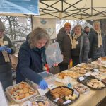 Stánky s polévkami zaplnily zahradu táborské Střelnice. Dobročinná akce se sladkou tečkou přilákala davy
