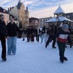 Video: Adventní trhy i kluziště v Písku a Českých Budějovicích praskají ve švech