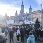 Video: Adventní trhy i kluziště v Písku a Českých Budějovicích praskají ve švech