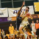 VIDEO: Sršni oslavili třicáté výročí desátou výhrou v sezoně