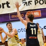 VIDEO: Sršni oslavili třicáté výročí desátou výhrou v sezoně