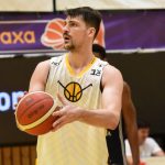 VIDEO: Sršni oslavili třicáté výročí desátou výhrou v sezoně