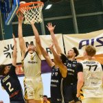 VIDEO: Sršni oslavili třicáté výročí desátou výhrou v sezoně