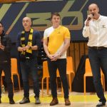 VIDEO: Sršni oslavili třicáté výročí desátou výhrou v sezoně