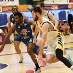 VIDEO: Koncert jednoho muže nedovolil Sršňům úspěšnou odvetu