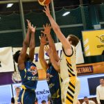 VIDEO: Koncert jednoho muže nedovolil Sršňům úspěšnou odvetu