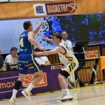 VIDEO: Koncert jednoho muže nedovolil Sršňům úspěšnou odvetu