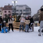 Video: Adventní trhy i kluziště v Písku a Českých Budějovicích praskají ve švech
