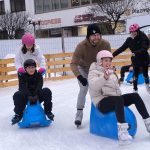 Video: Adventní trhy i kluziště v Písku a Českých Budějovicích praskají ve švech