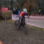 VIDEO: Souboj mezi táborskými cyklokrosovými kadety vyzněl na poháru v Chýnově lépe pro Maňase