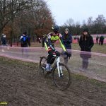 VIDEO: Souboj mezi táborskými cyklokrosovými kadety vyzněl na poháru v Chýnově lépe pro Maňase