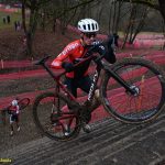 VIDEO: Souboj mezi táborskými cyklokrosovými kadety vyzněl na poháru v Chýnově lépe pro Maňase