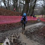 Chýnov se ponořil do cyklokrosových soubojů na blátě. Mezi žáky vládli závodníci Cycling Academy Tábor