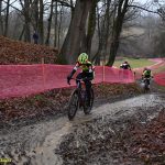 Chýnov se ponořil do cyklokrosových soubojů na blátě. Mezi žáky vládli závodníci Cycling Academy Tábor