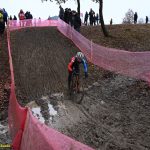 VIDEO: Souboj mezi táborskými cyklokrosovými kadety vyzněl na poháru v Chýnově lépe pro Maňase