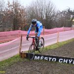VIDEO: Souboj mezi táborskými cyklokrosovými kadety vyzněl na poháru v Chýnově lépe pro Maňase
