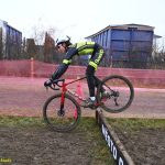 VIDEO: Souboj mezi táborskými cyklokrosovými kadety vyzněl na poháru v Chýnově lépe pro Maňase