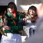 První ročník adventu v Hoslovickém mlýně se povedl. Návštěvníci si tu užívali i sluníčko