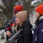 Sousedské setkání u kapličky patří k neodmyslitelným vánočním tradicím Předotic