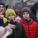 Sousedské setkání u kapličky patří k neodmyslitelným vánočním tradicím Předotic