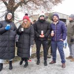 Sousedské setkání u kapličky patří k neodmyslitelným vánočním tradicím Předotic