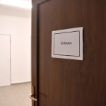 Jinín má nový obecní úřad. Bezbariérový, moderní a s prostorem pro obvodního lékaře i spolky